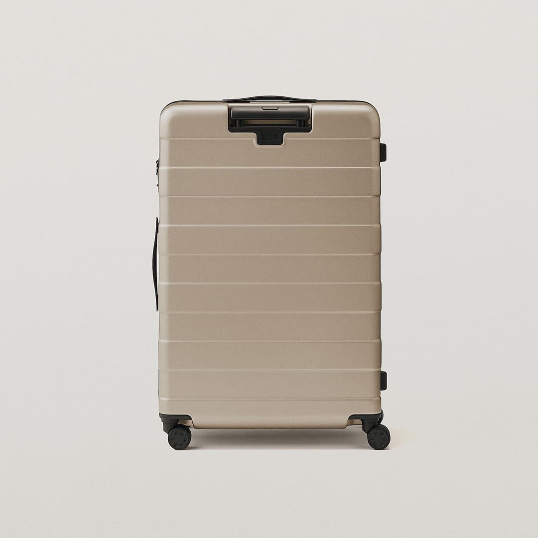 Hard Shell Suitcase 105L